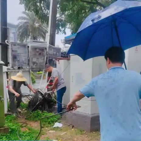 跨区驰援，，，，与时间赛跑——怀集利国娱乐国际老牌w66中心机房恢复供电-利国娱乐国际老牌w66官方网站—利国娱乐国际老牌w66